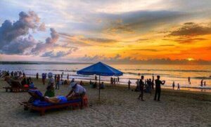 rumah sewa di sekitar pantai kuta area